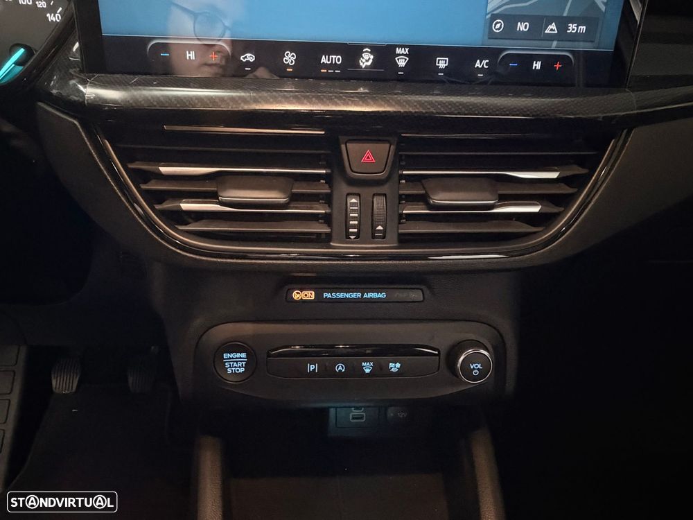 Ford Focus 1.0 EcoBoost MHEV ST-Line - 28