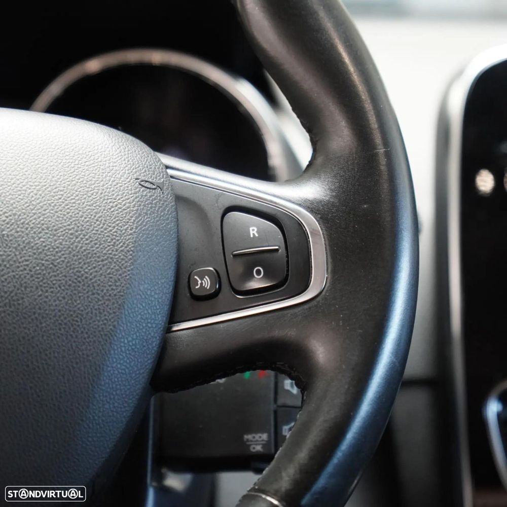 Renault Clio - 22