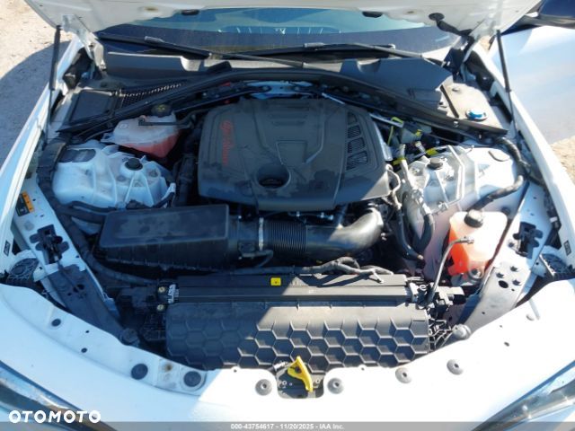 Alfa Romeo Giulia - 8