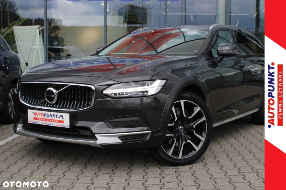 Volvo V90 Cross Country - 1