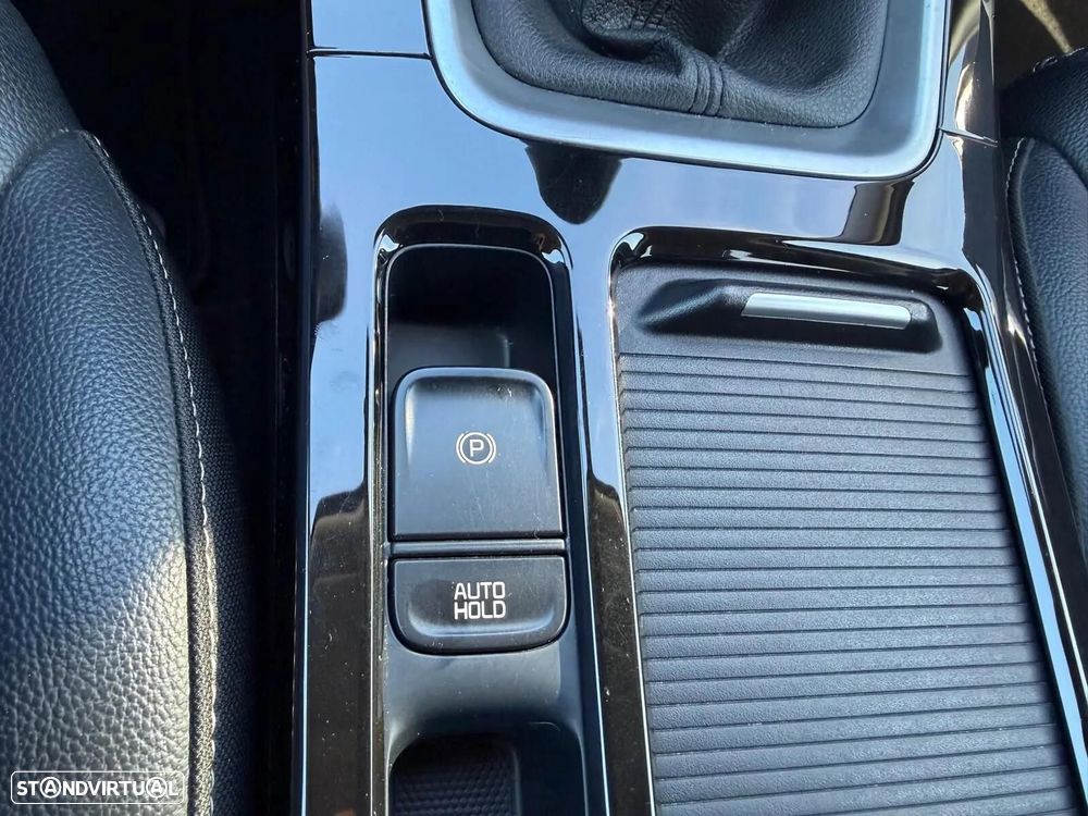 Kia Ceed 1.0 T-GDi Sport - 32