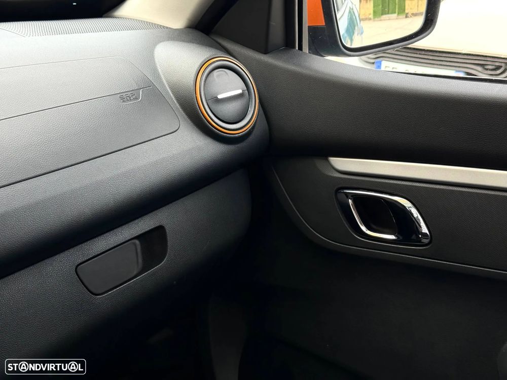 Dacia Spring Comfort Plus - 16