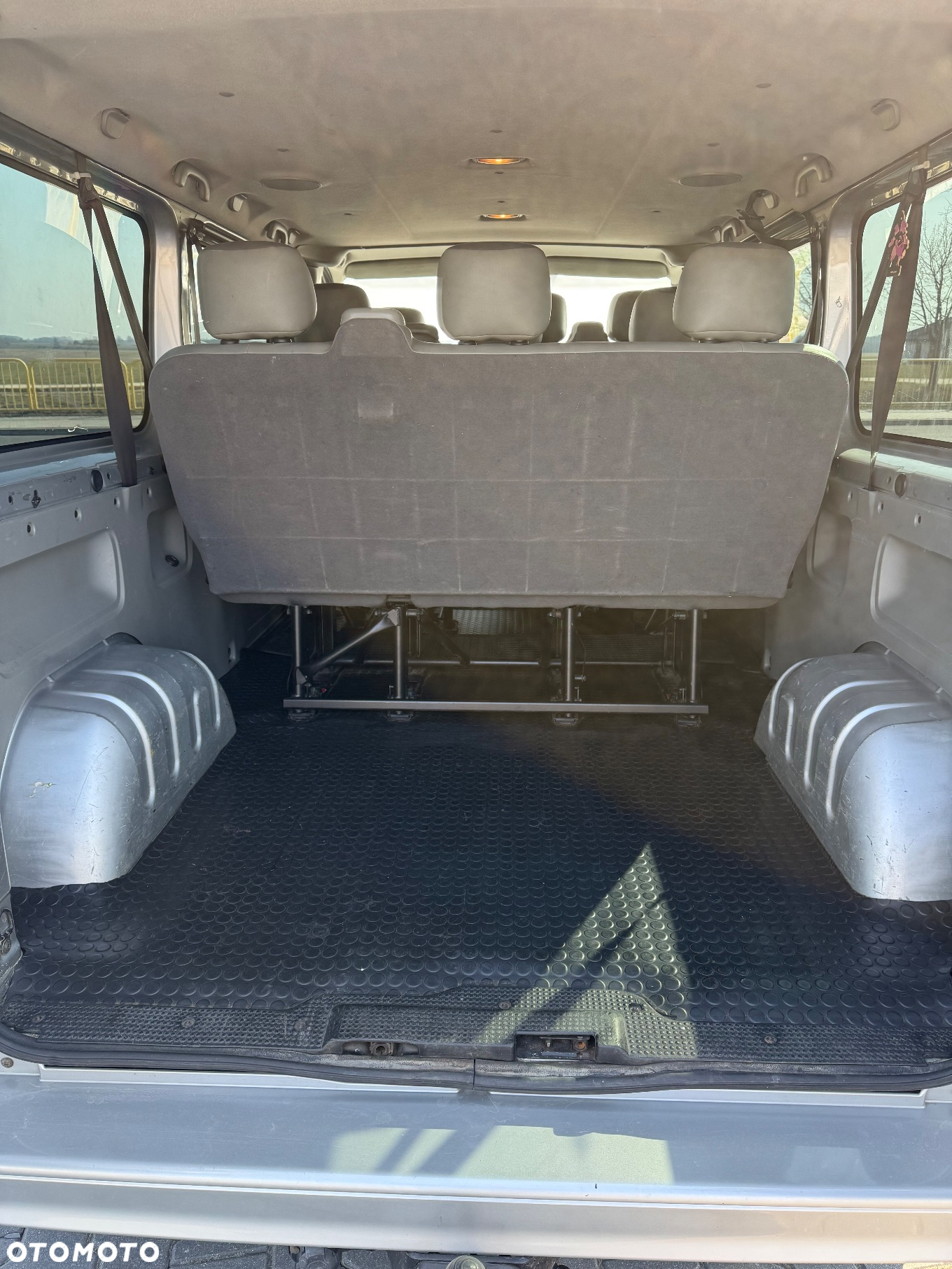 Opel Vivaro L2H1 2.9t - 8