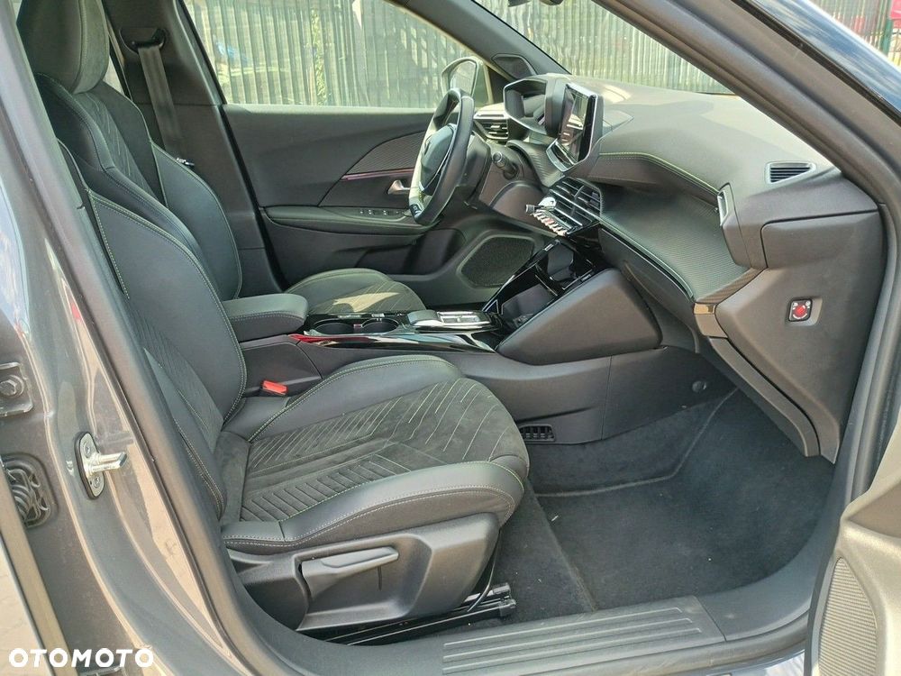 Peugeot 2008 - 14