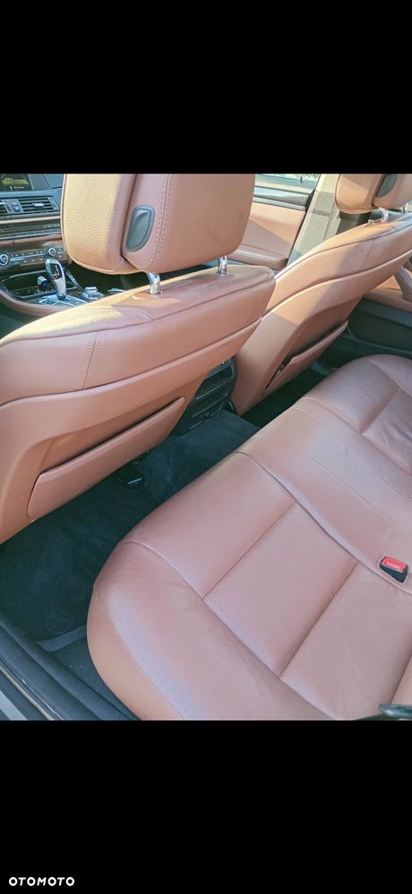 BMW Seria 5 528i xDrive Luxury Line - 12