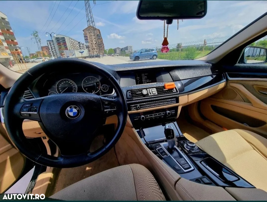BMW Seria 5 520d - 5