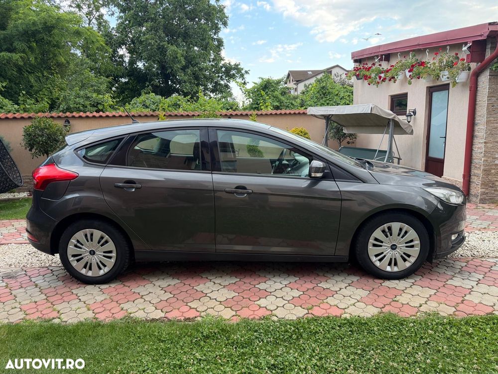 Ford Focus - 4