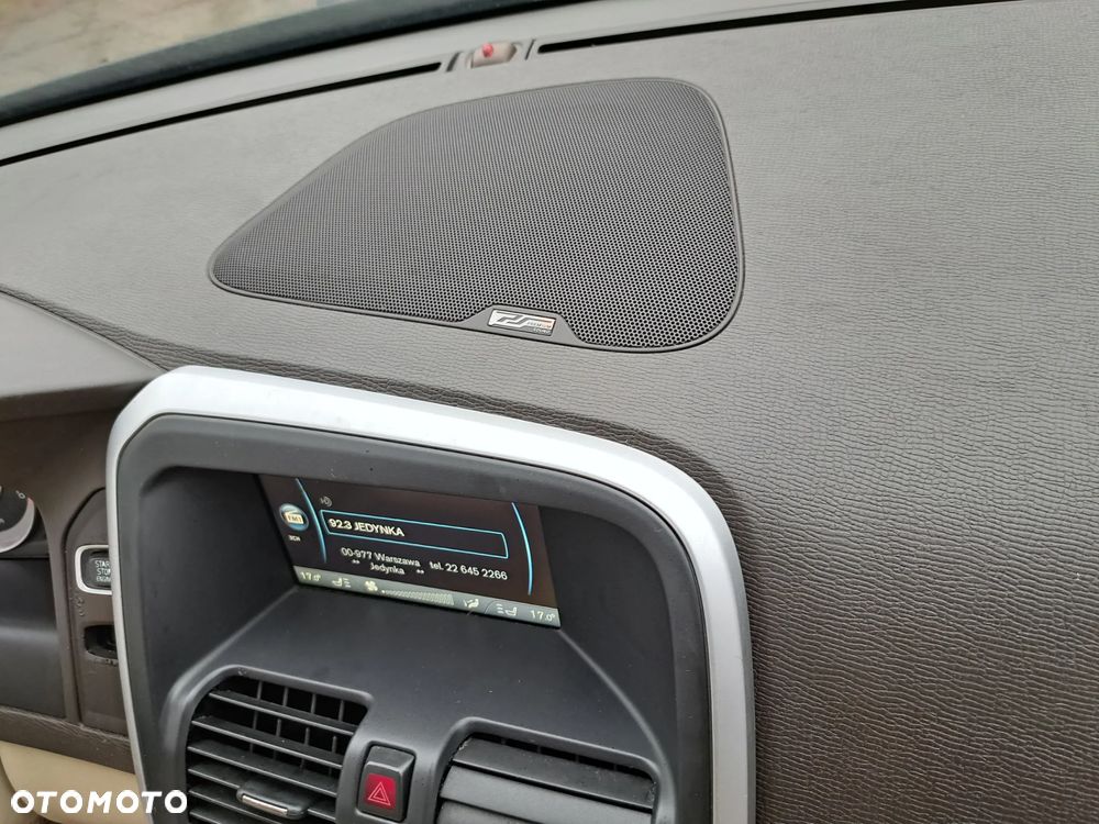 Volvo XC 60 T6 AWD Edition Pro - 21