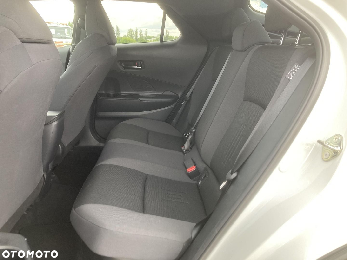 Toyota C-HR - 14