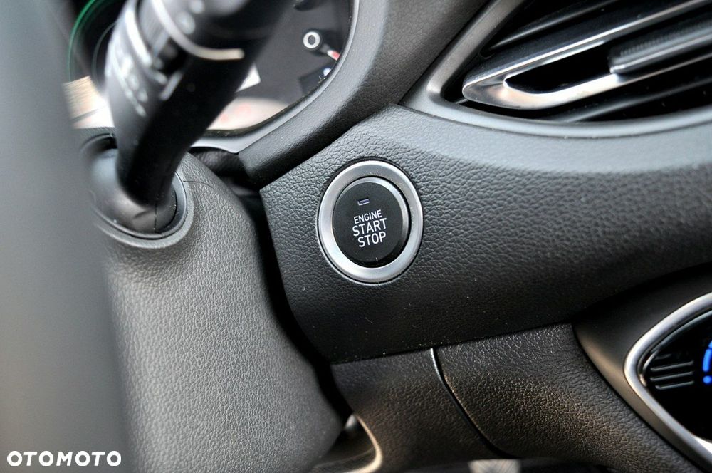 Hyundai i30 1.5 T-GDI 48V-Hybrid Advantage - 24