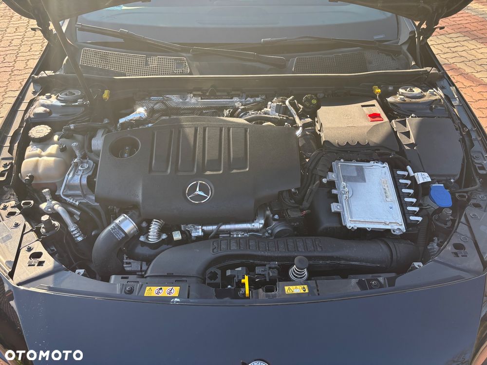Mercedes-Benz CLA - 4