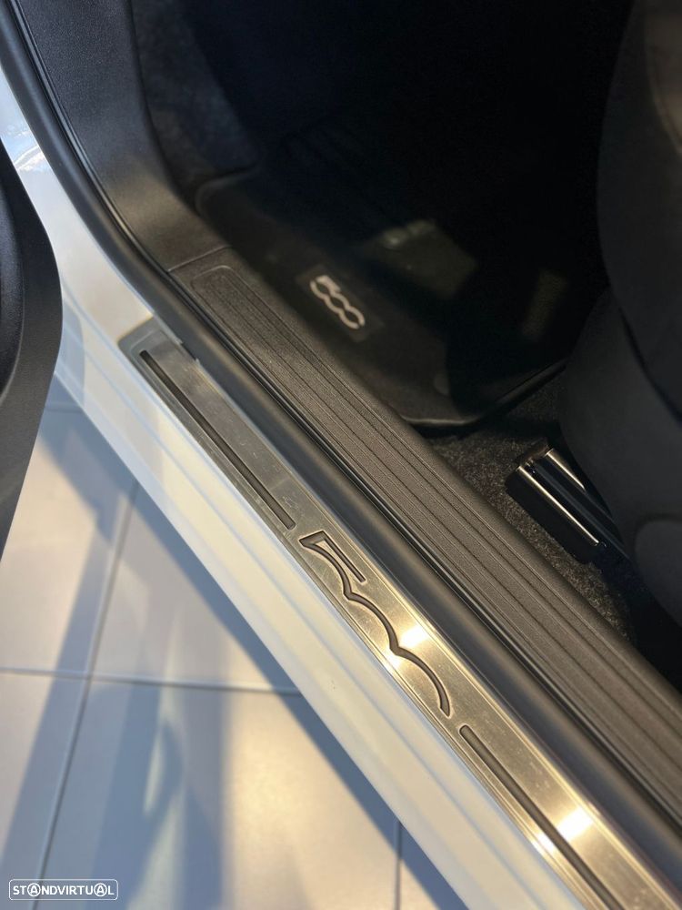 Fiat 500C 1.0 Hybrid - 29