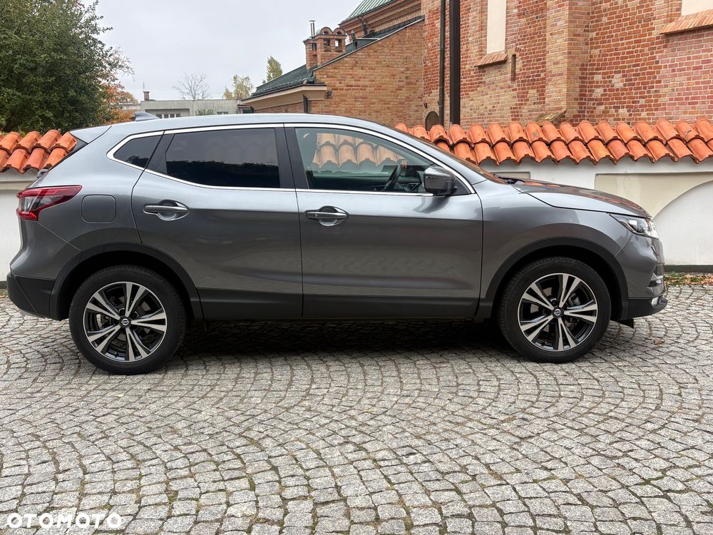 Nissan Qashqai 1.6 DIG-T N-Connecta - 33