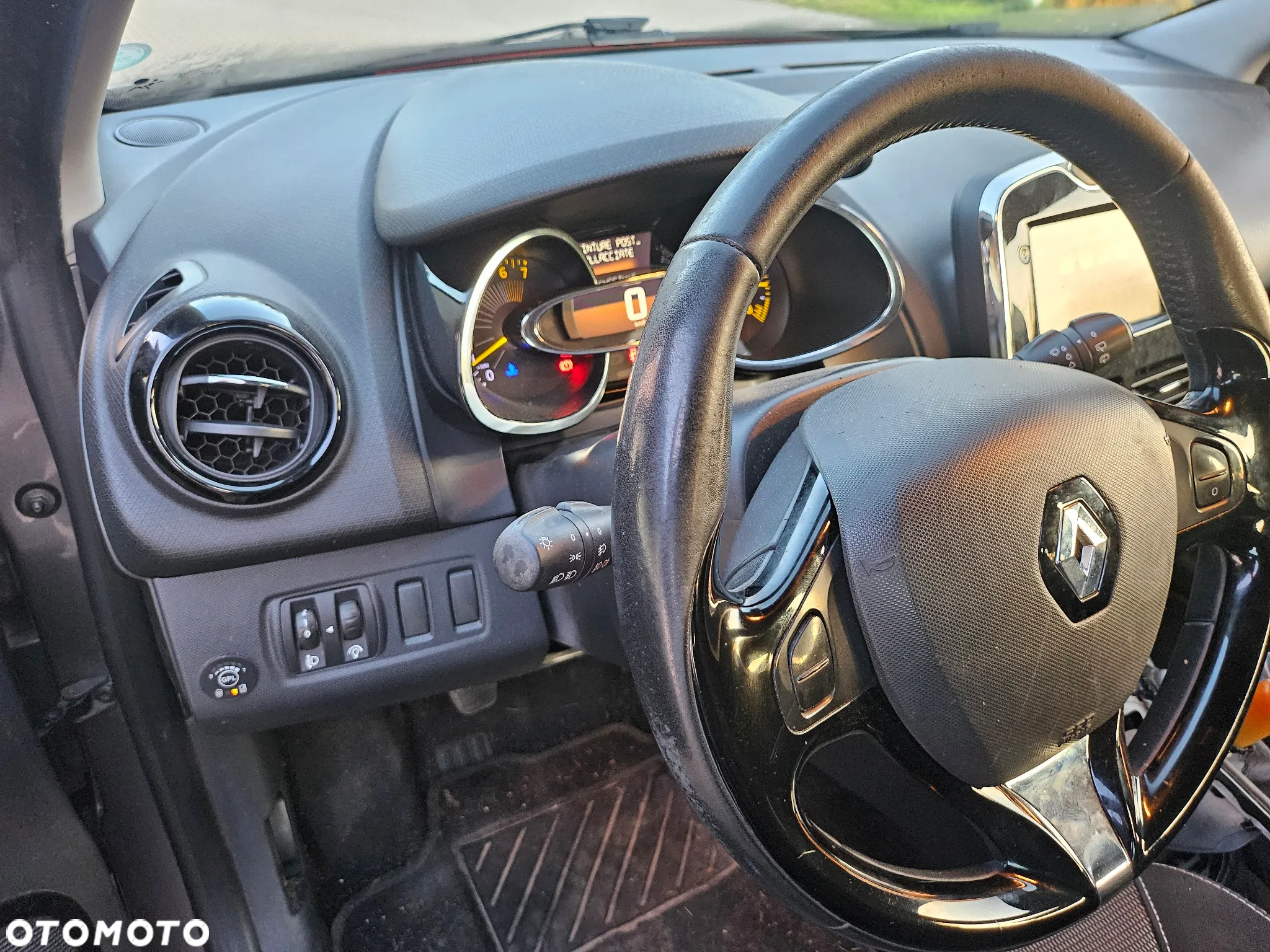 Renault Clio 1.2 16V 75 Experience - 15