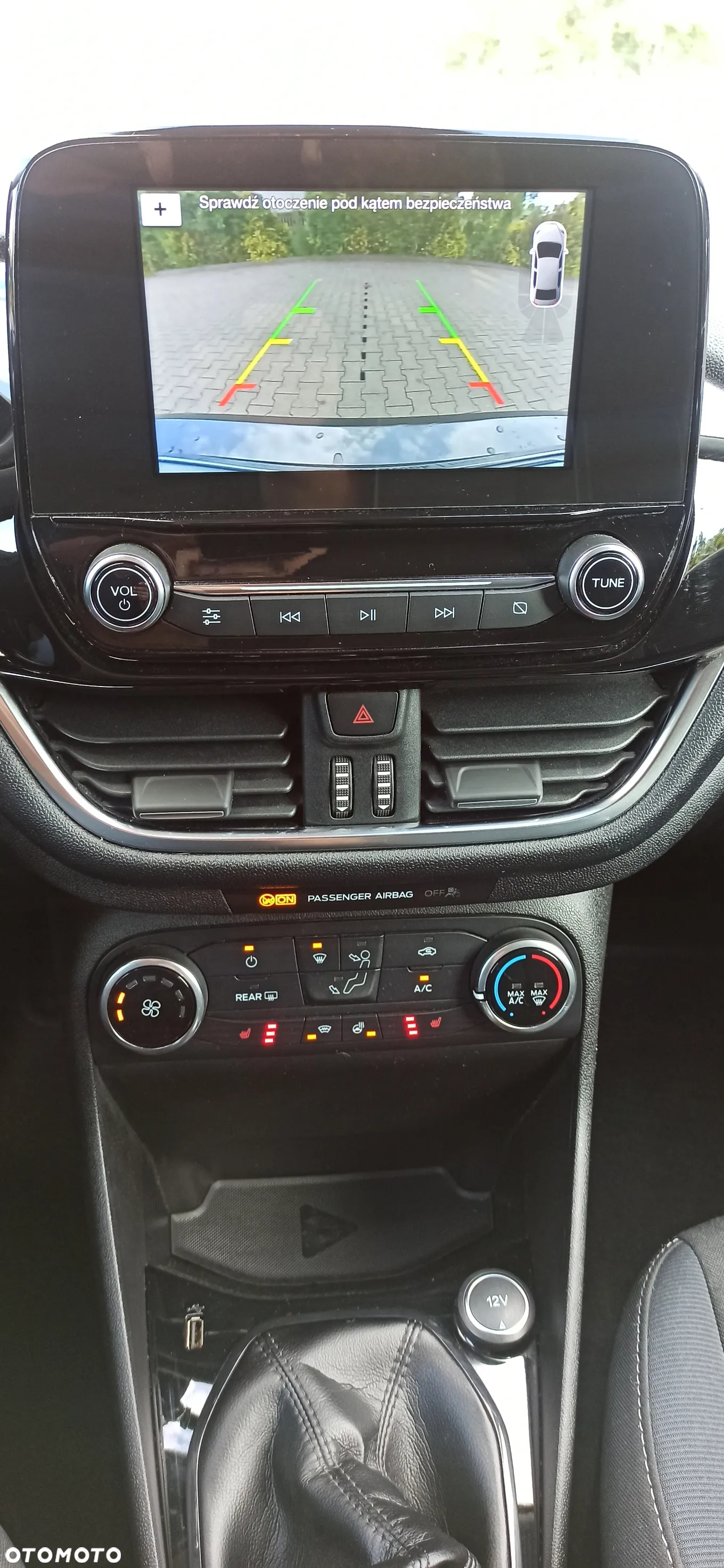 Ford Fiesta 1.0 EcoBoost Start-Stop SYNC Edition - 11