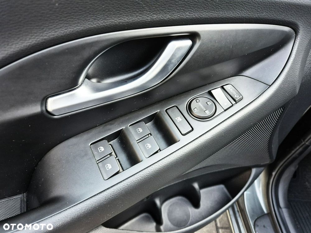 Hyundai i30 1.0 T-GDI Smart - 13