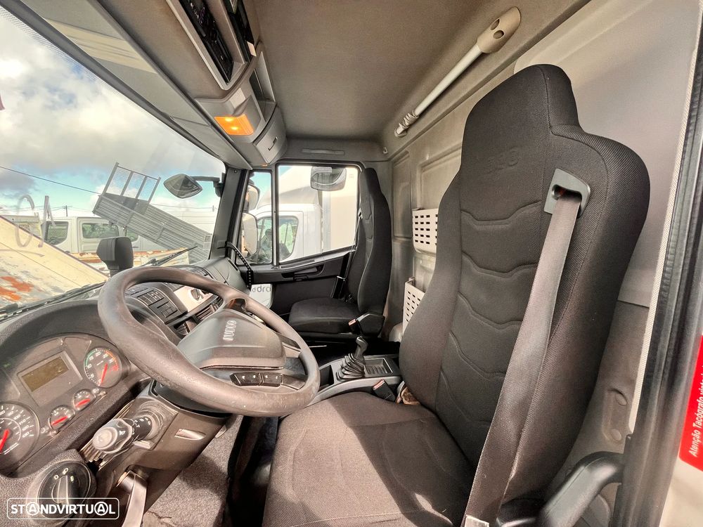 Iveco EUROCARGO 100-190 COM FRIO E PLATAFORMA - 12