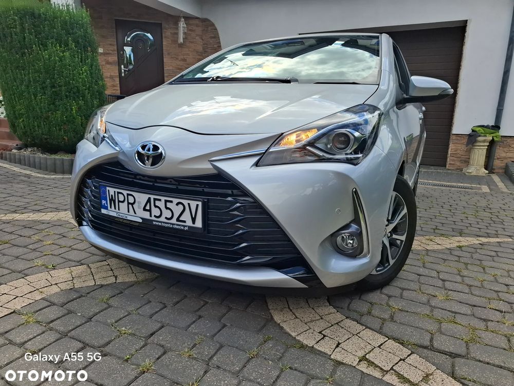 Toyota Yaris 1.5 Premium - 1
