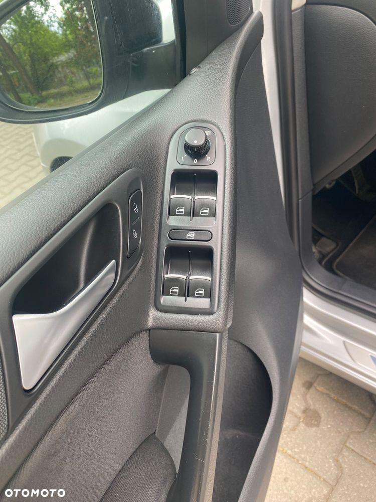 Volkswagen Golf 1.6 TDI DPF Style - 7