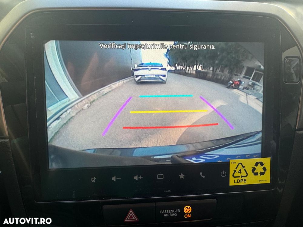 Suzuki Vitara 1.4 Boosterjet 6MT MHEV Passion - 10