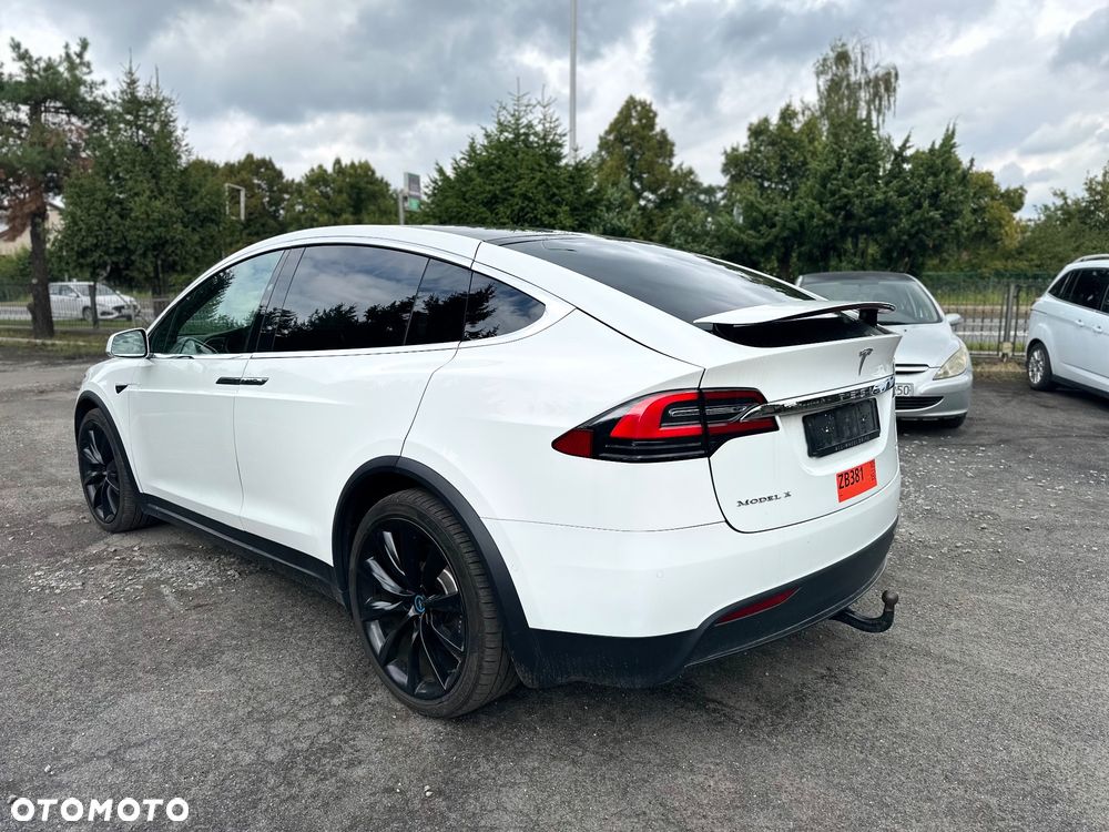 Tesla Model X Long Range Plus - 6