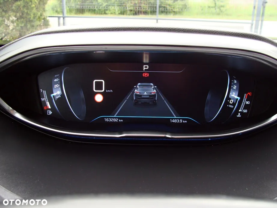 Peugeot 3008 BlueHDi 130 Stop & Start EAT8 Allure - 28