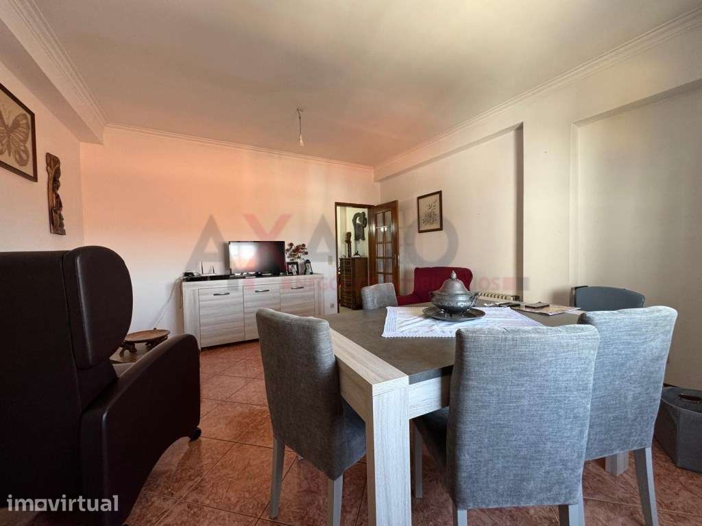 Apartamento T4 no Centro de Seia (Av. 1º de Maio). - Grande imagem: 3/19