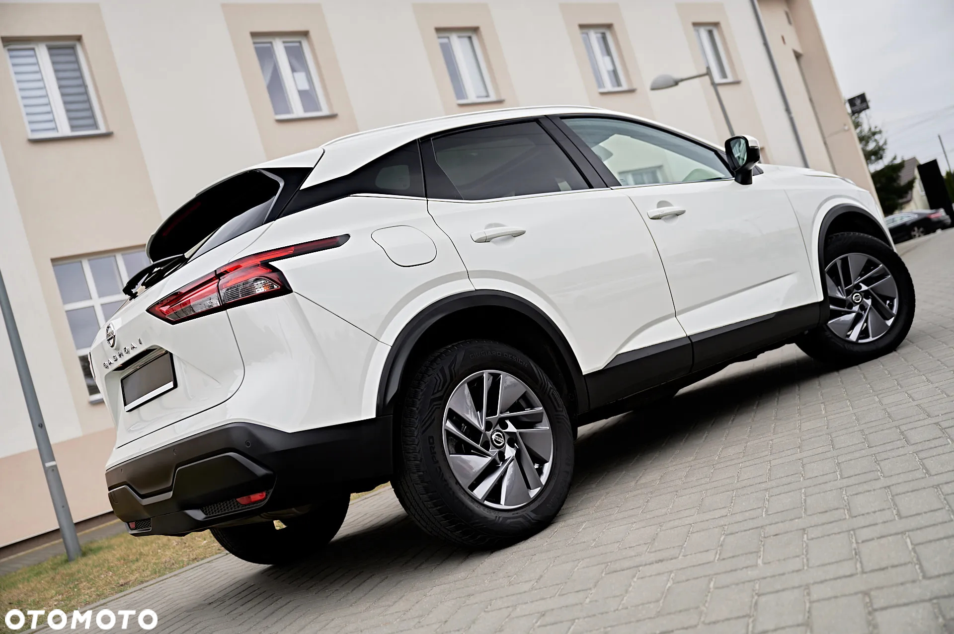 Nissan Qashqai 1.3 DIG-T MHEV Acenta - 4