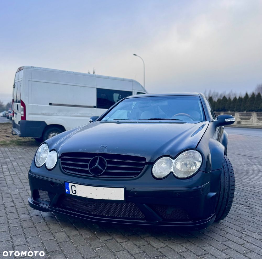 Mercedes-Benz CLK - 1
