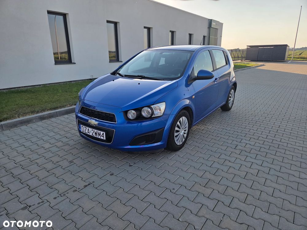 Chevrolet Aveo 1.4 16V LT - 2