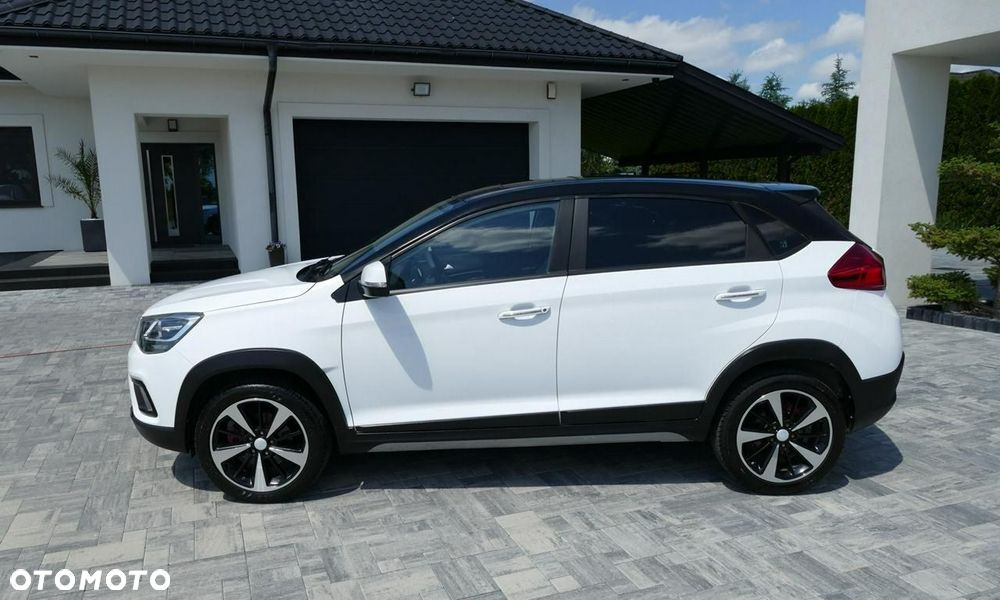 Volkswagen T-Roc - 11