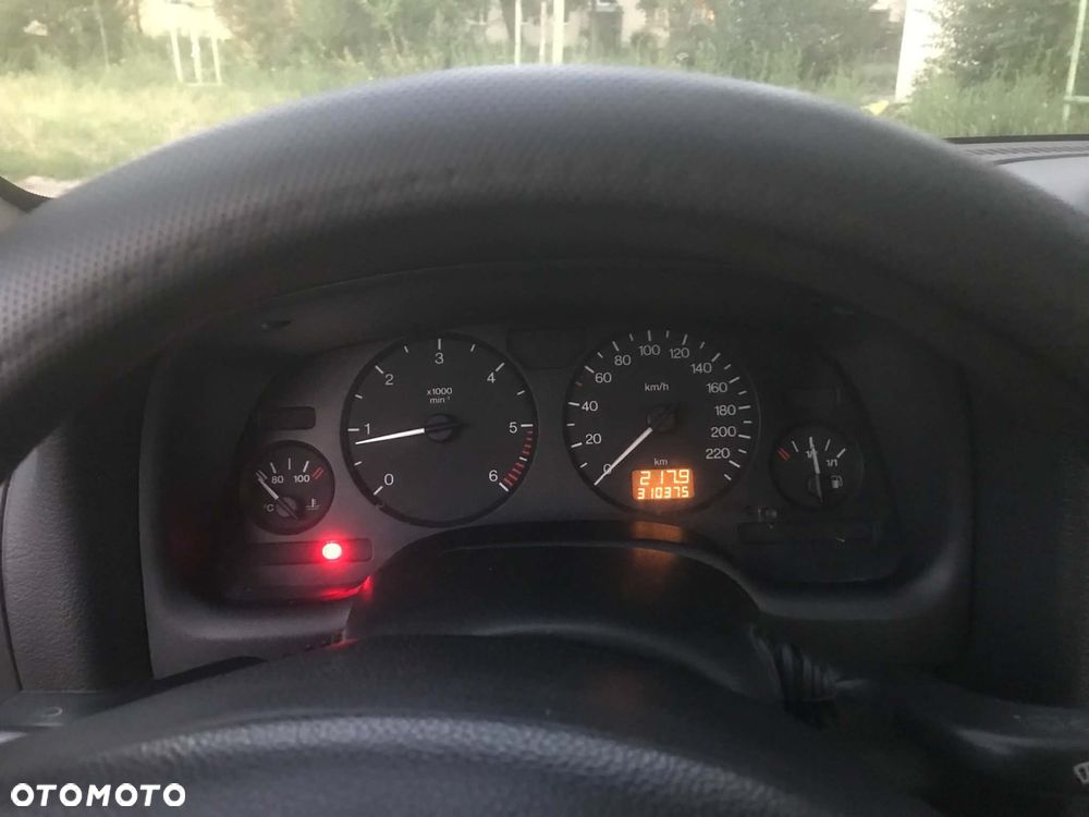 Opel Astra 1.7 TD - 18