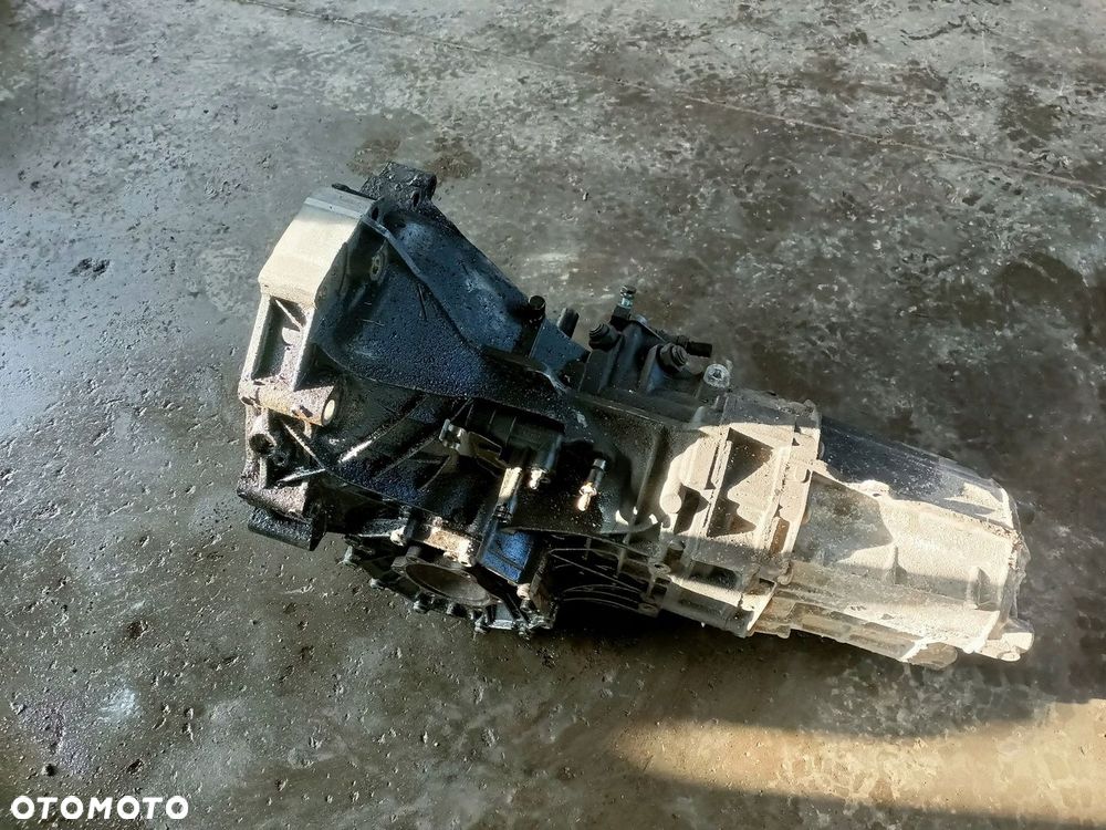 SKRZYNIA BIEGÓW AUDI A4 B6 1.9TDI FYA 6-BIEGÓW - 2