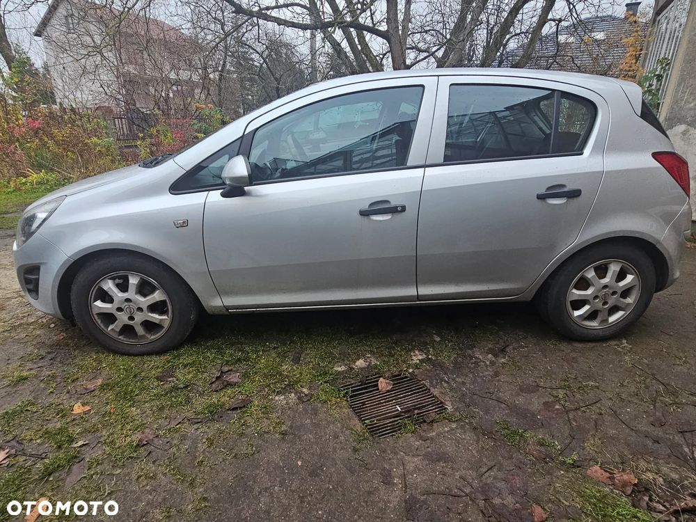 Opel Corsa 1.2 16V Enjoy - 10