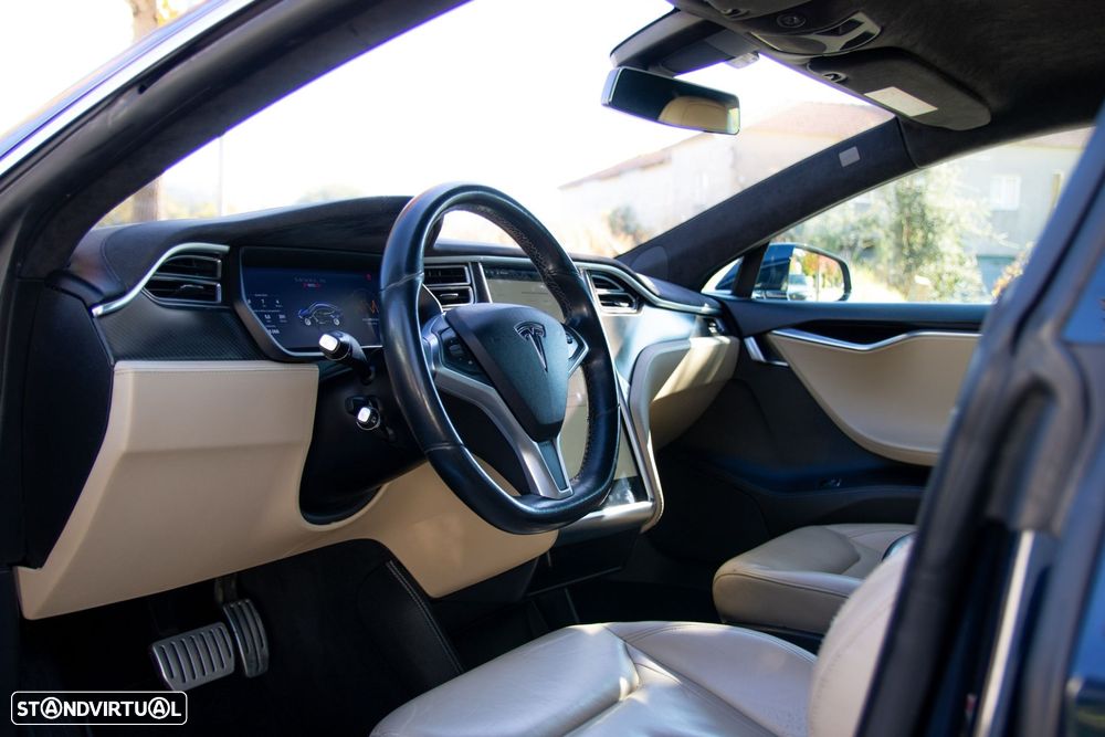 Tesla Model S P85D - 3