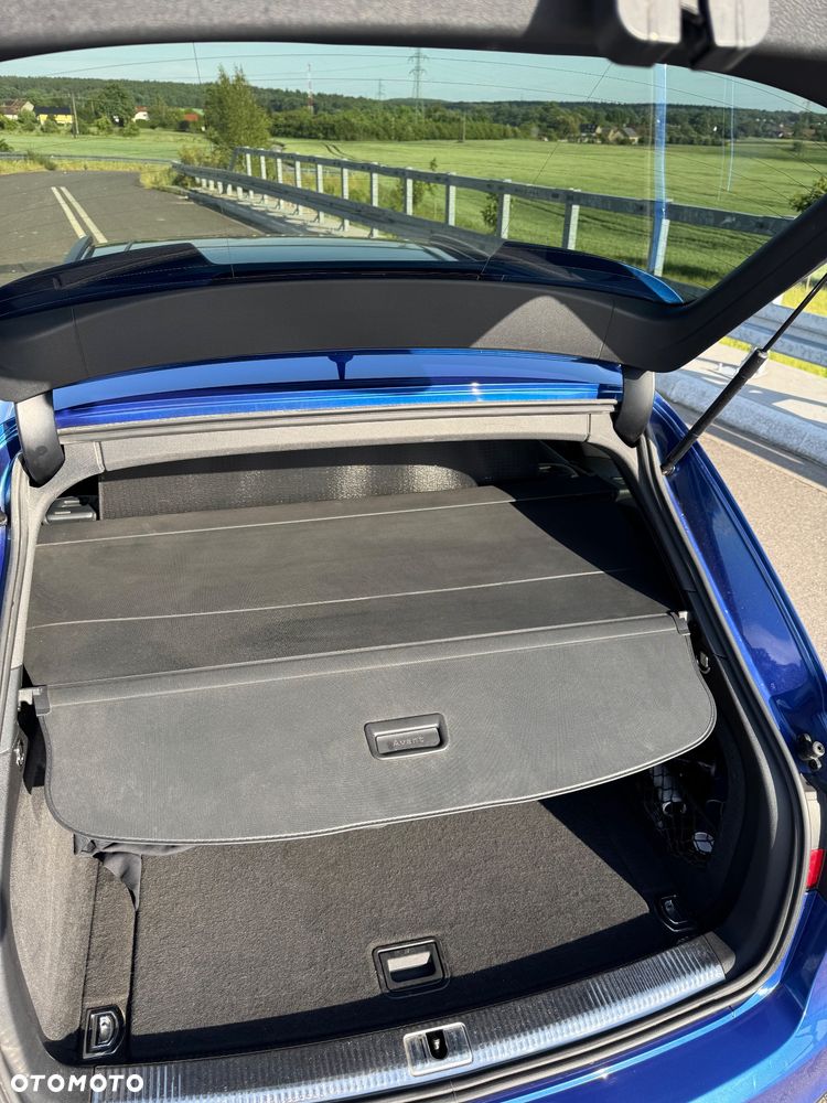 Audi A4 Avant 2.0 TDI - 9