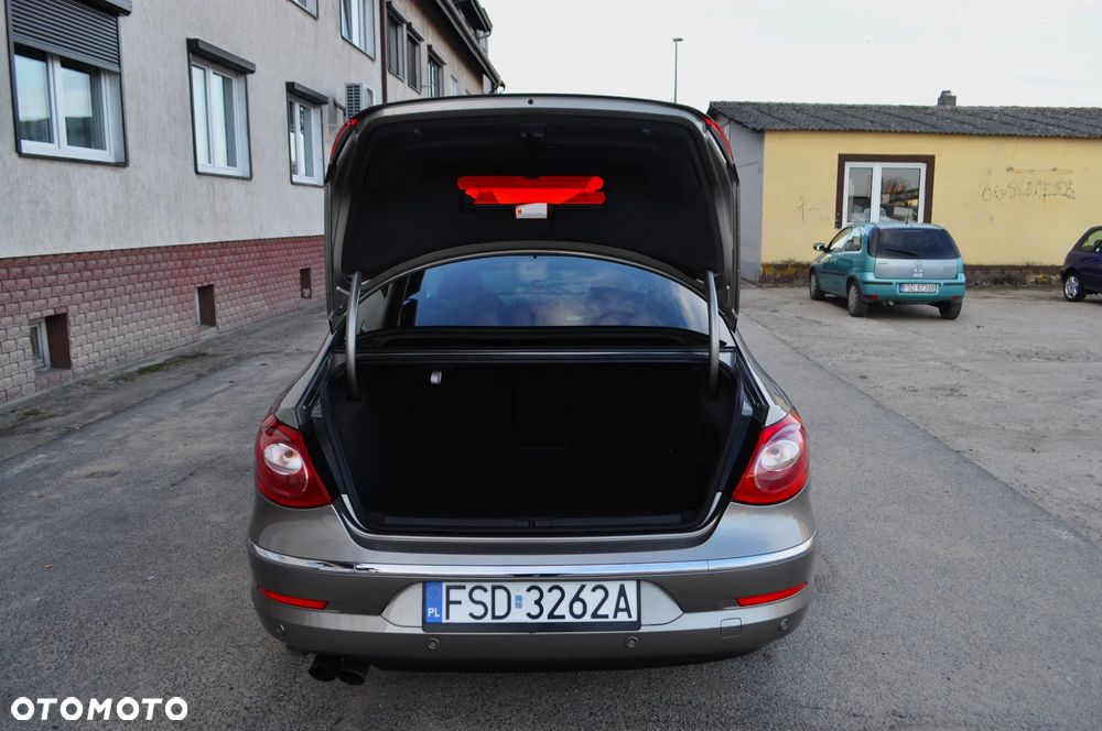Volkswagen Passat CC - 9