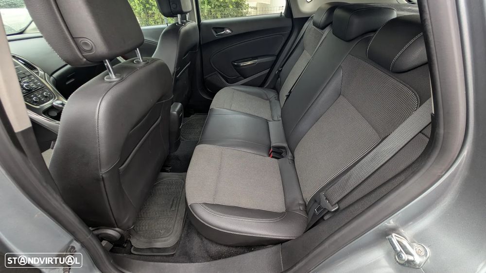 Opel Astra 1.7 CDTI Cosmo - 3