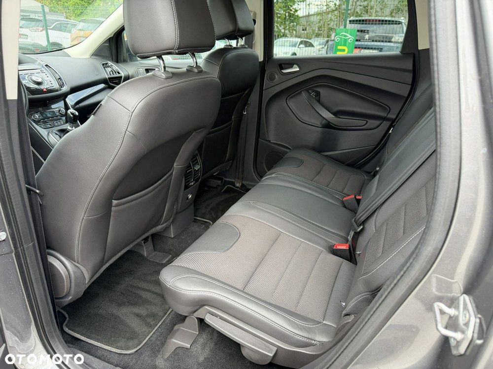 Ford Kuga - 25