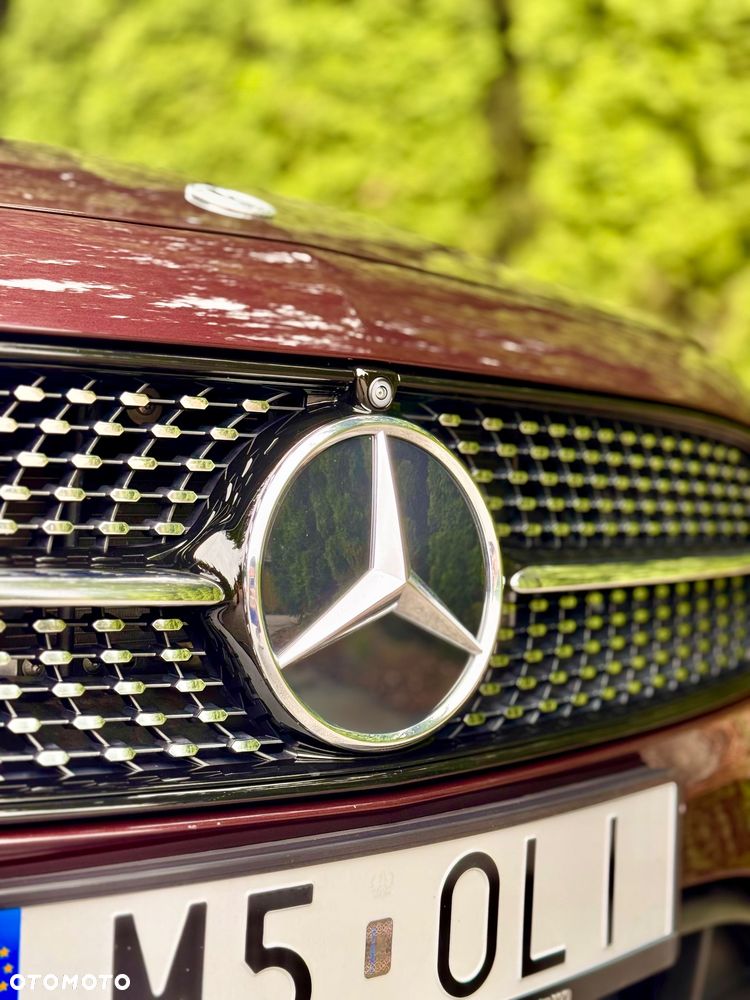 Mercedes-Benz Klasa E 200 4-Matic 9G-TRONIC - 37