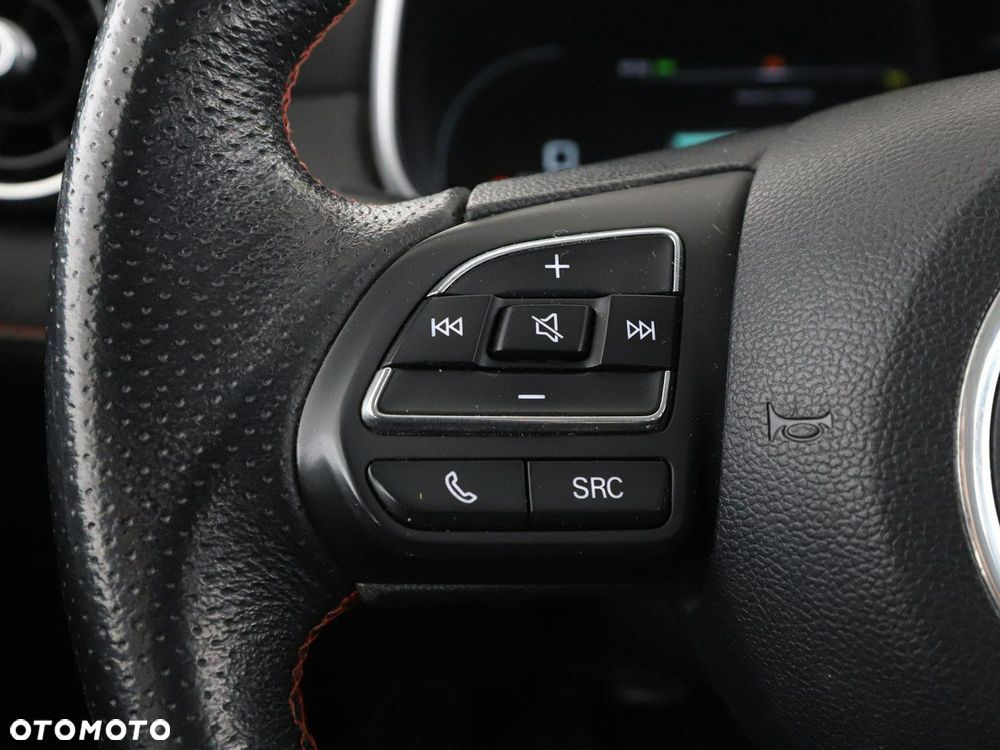 MG ZS ICE 1.5 VTI-tech Luxury - 32