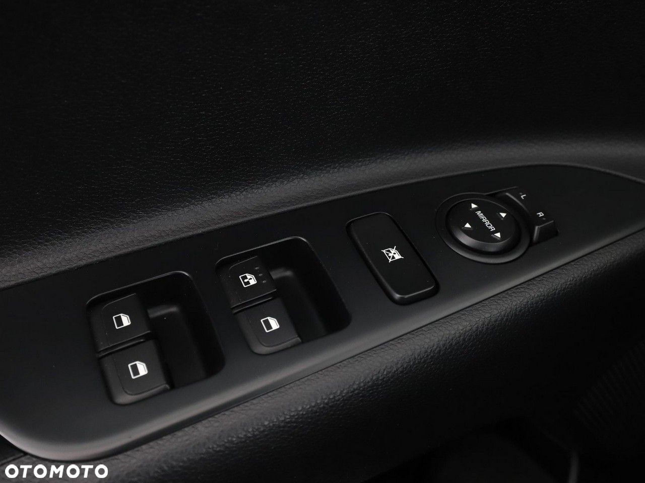 Kia Stonic 1.6 CRDi L - 29