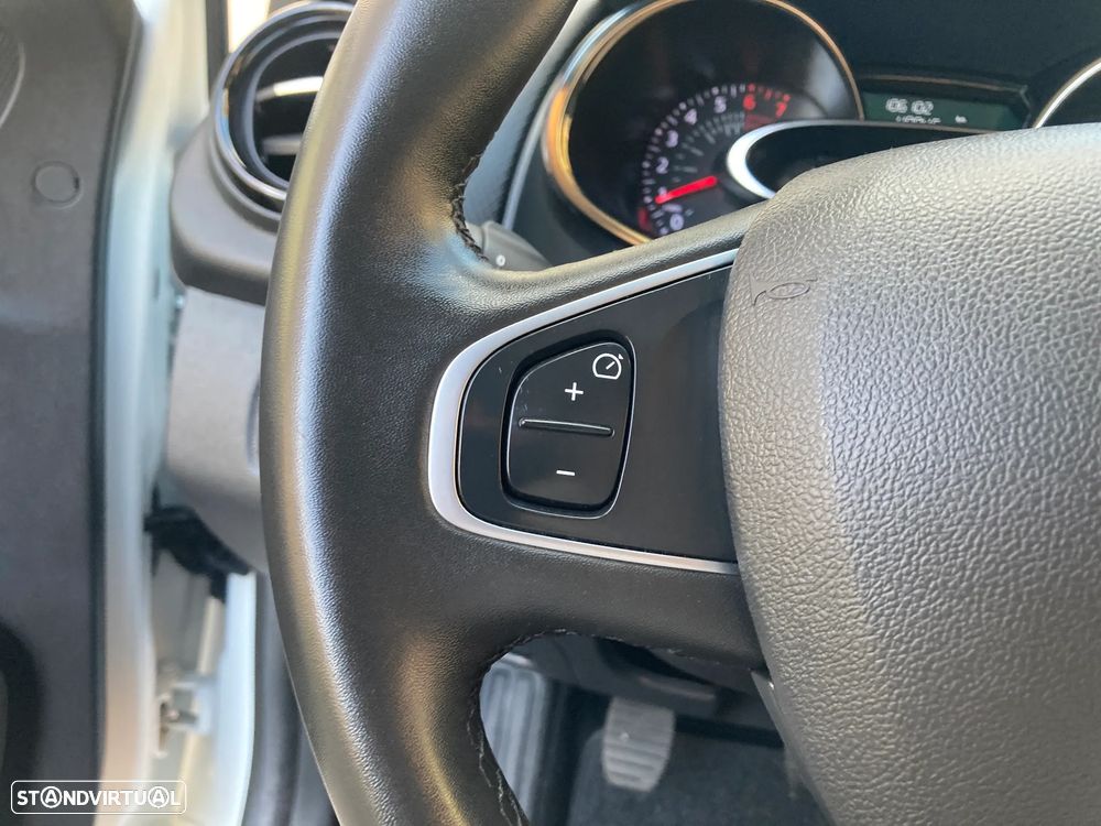 Renault Clio Sport Tourer Energy TCe 90 Start & Stop Dynamique - 12