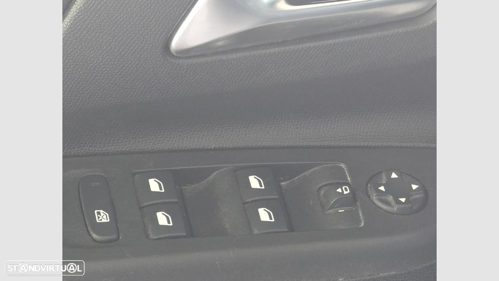 Opel Corsa 1.2 T GS - 11