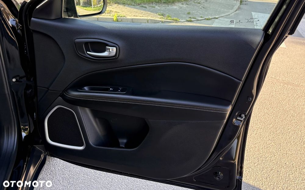 Jeep Compass 1.4 MultiAir Limited - 26