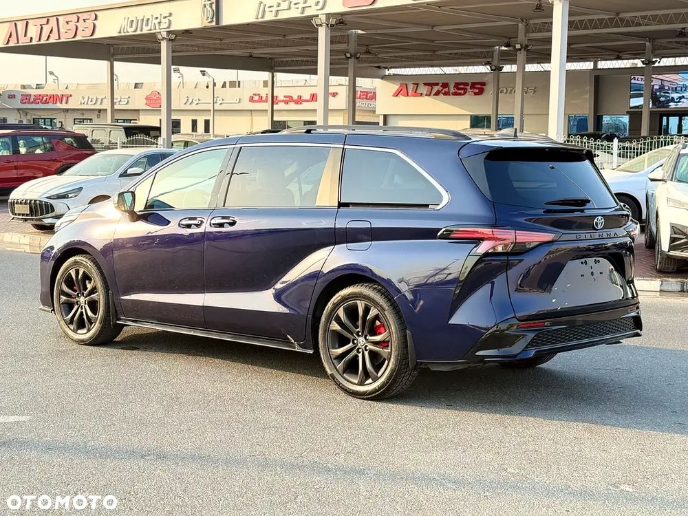 Toyota Sienna
