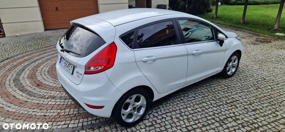 Ford Fiesta 1.6 Platinium X - 16