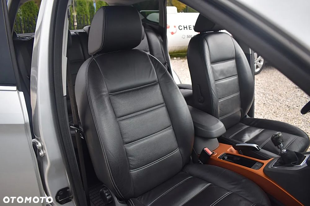 Ford Kuga 2.0 TDCi 2x4 Trend - 22