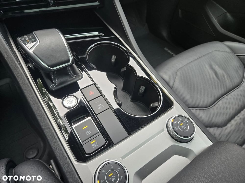 Volkswagen Touareg 3.0 V6 TDI 4Motion R-Line - 9