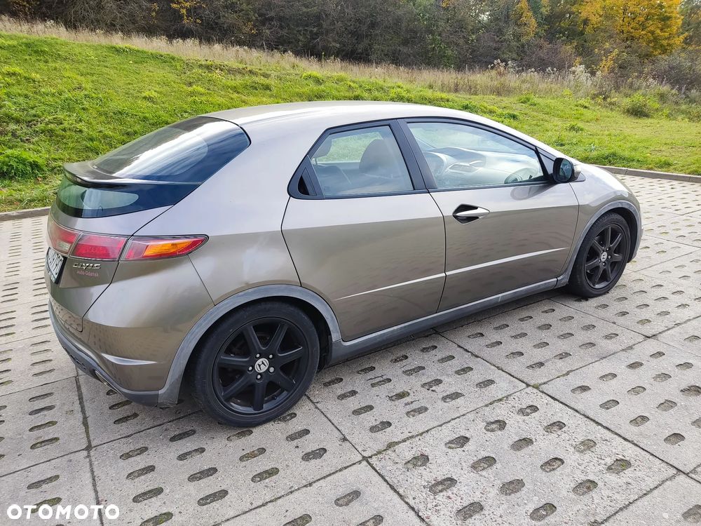 Honda Civic 1.8 Sport - 6